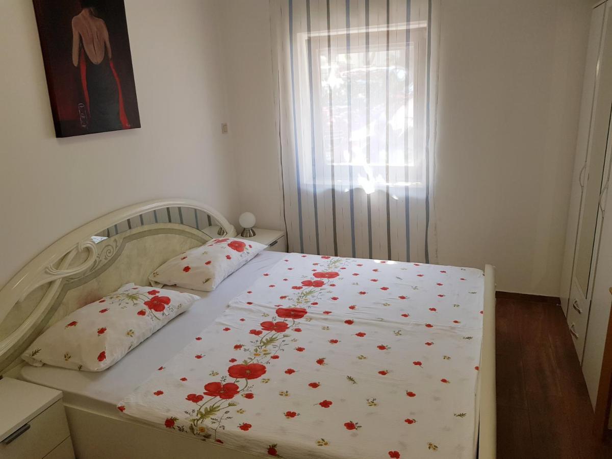 Apartments Vila Tisa Мали-Лошинь Экстерьер фото