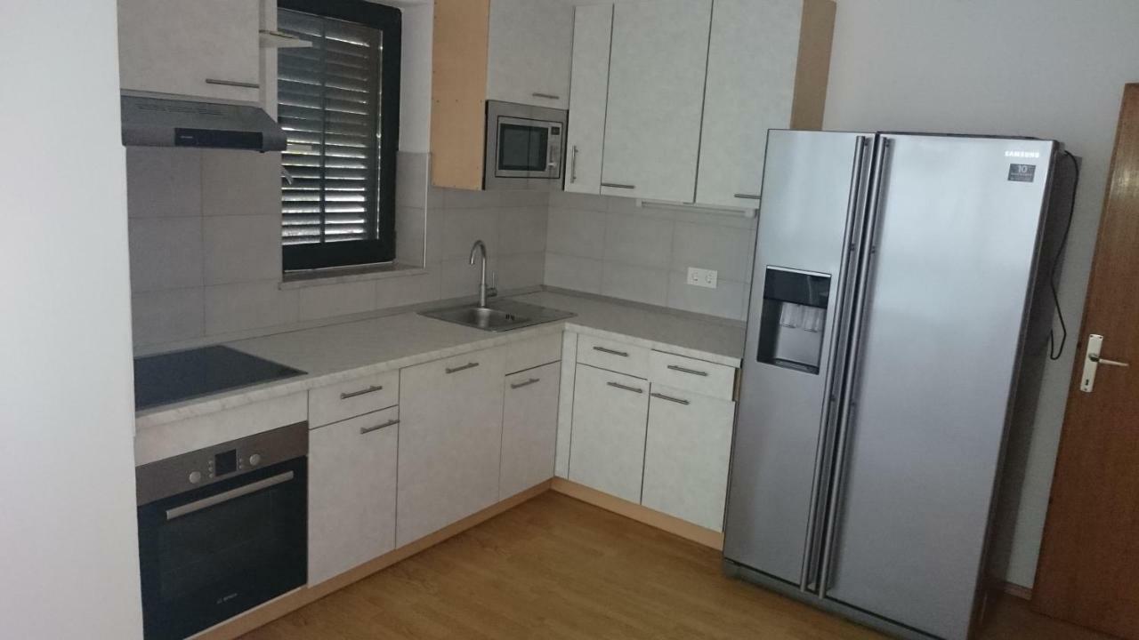Apartments Vila Tisa Мали-Лошинь Экстерьер фото
